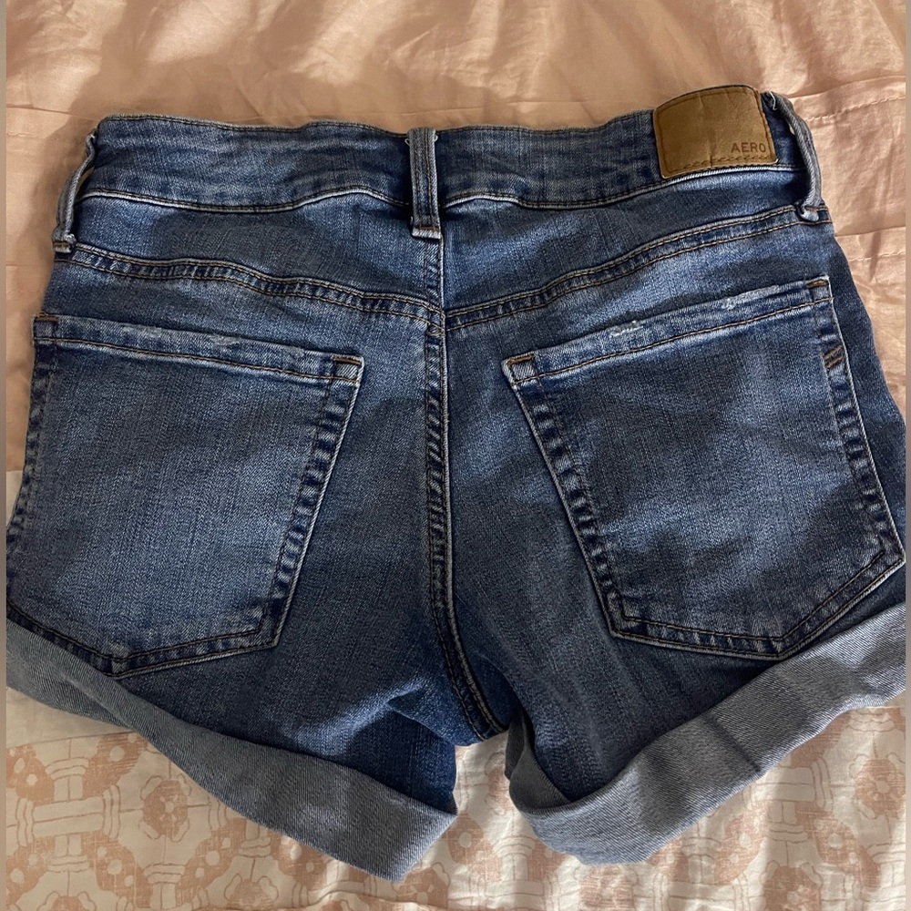 Aeropostale blue and navy shorts, low rise midi
